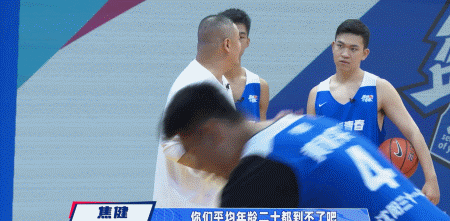 如何在篮球冬令营中加强体能训练?_1
